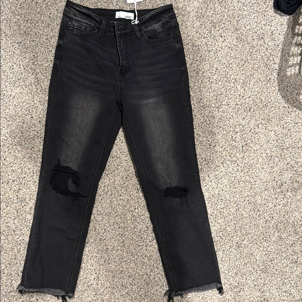 Black Straight Leg Jeans with Clean Hemlines